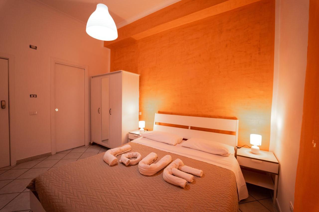 Hotel O Vic' Stritt' Neapol Zewnętrze zdjęcie