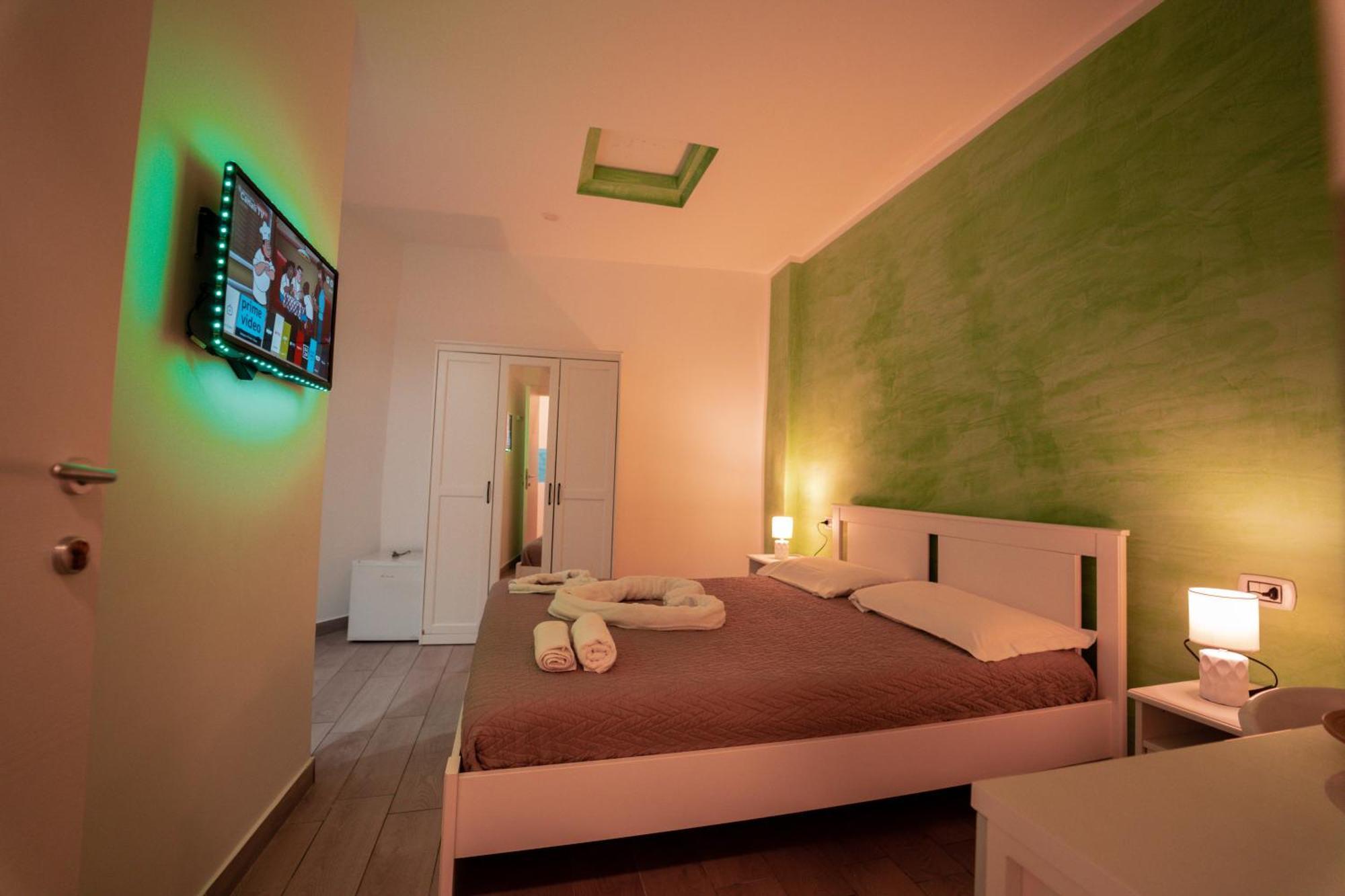 Hotel O Vic' Stritt' Neapol Zewnętrze zdjęcie